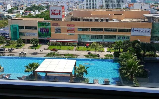 Sunrise City 2BR with Infinity SW Pool