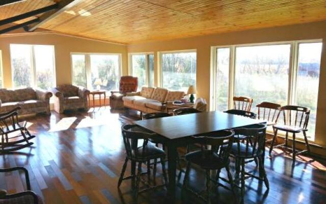 Shamrock Beach Cottage