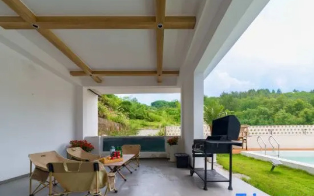 Anji Mountain Retreat · Streamside Pool Family Villa | Pure White Designer Holiday Resort