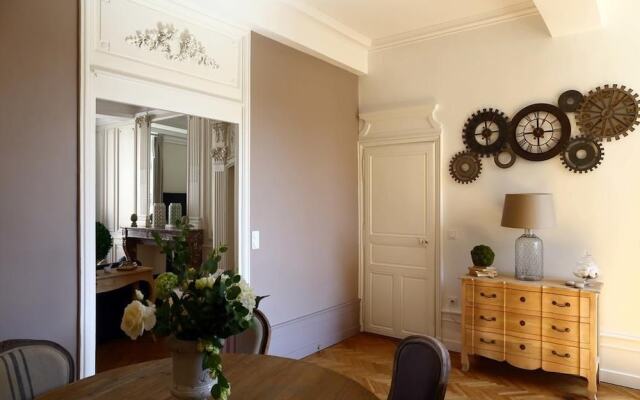 41 Maufoux by Bruno Colin