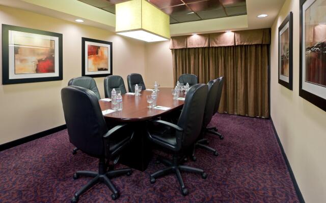 Holiday Inn South Plainfield-Piscataway, an IHG Hotel