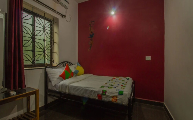 OYO 16501 Home Cheerful 2BHK Morjim Beach
