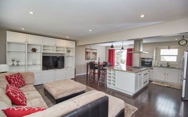 Niagara Lakeview Home