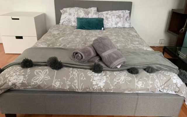 London budget Maisonette