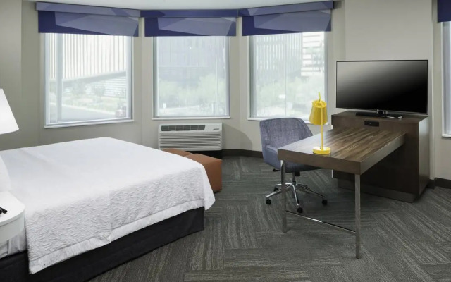 Hampton Inn And Suites Phoenix Downtown