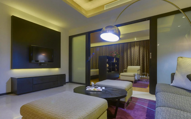 Davanam Sarovar Portico Suites Bengaluru – Guest Rooms – Bangalore