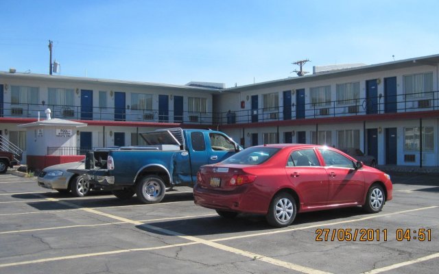 Deming Motel