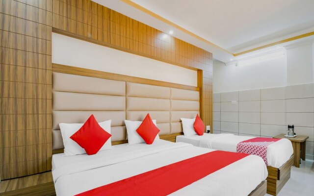 Oyo 17006 Hotel Girnar