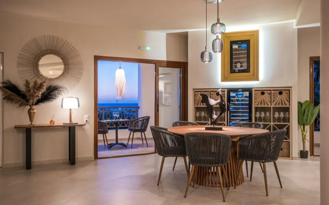 Cretan Seaside Boutique Hotel