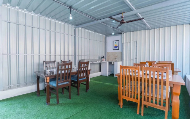Treebo Emirates Suites Indiranagar