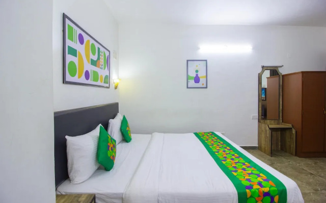 Kristal Sands Beach Resort