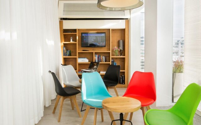 The Savoy Tel-Aviv, Sea Side