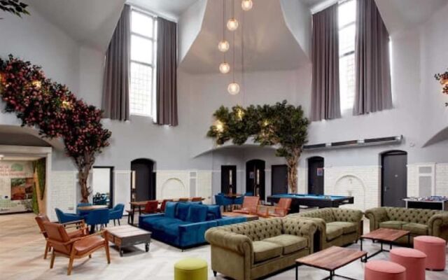 Stylish Rooms and Studios - COVENTRY - Campus Accommodation