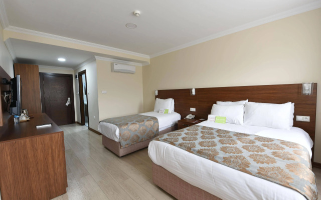 Asal Hotel