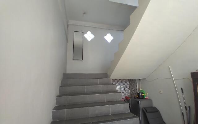 OYO 90751 Graha Sei Batugingging