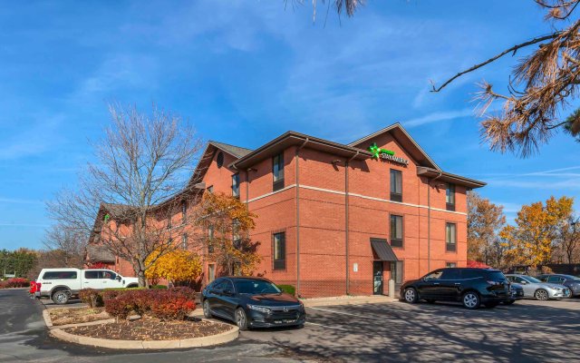 Extended Stay America Select Suites Rockford State Street