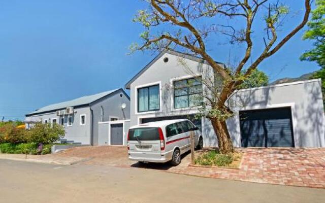 The guesthouse Kopke Classic Cars