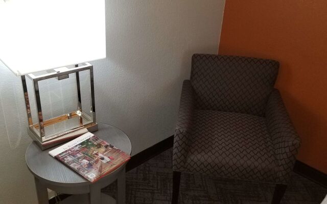 Red Roof inn Plus