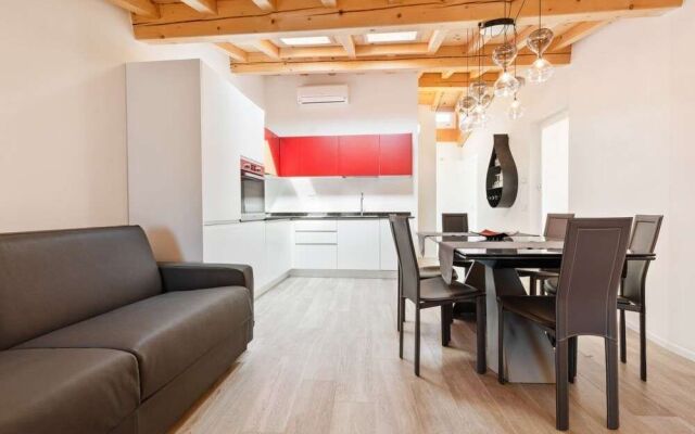 Luxury & Charming Piazzetta San Giorgio Apartments