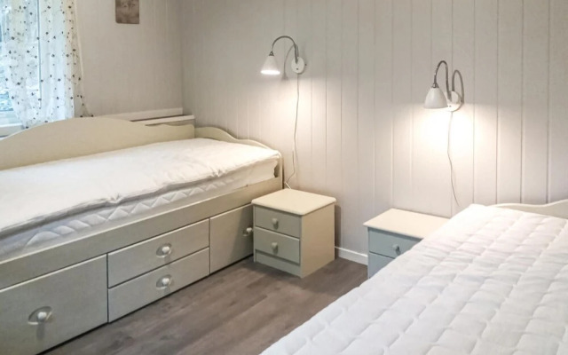 Awesome Home in Kvalavåg With Wifi and 2 Bedrooms