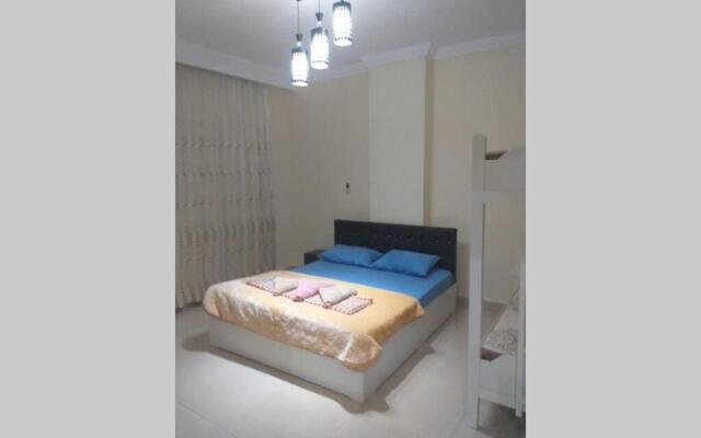 Apartmen with pool in Sheraton plaza Marina 301