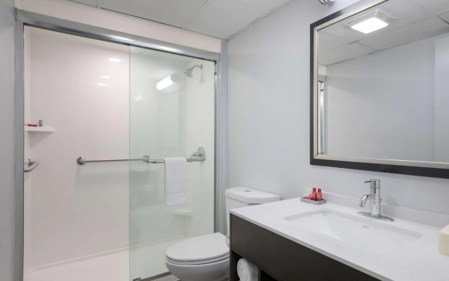 SureStay Plus Hotel by Best Western Gatlinburg