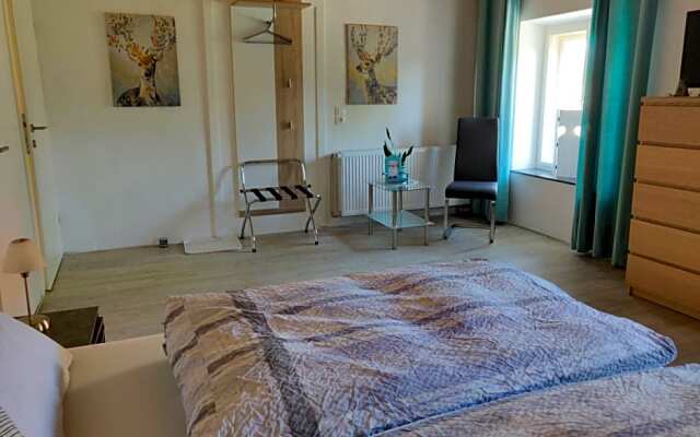 B&B Leonhard 7