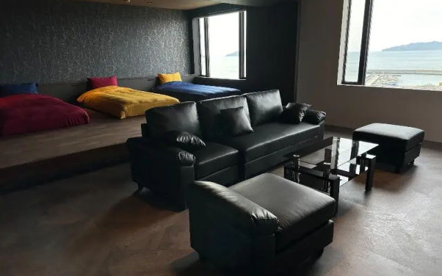 Guest House Shiraishi – Guest Rooms – Munakata