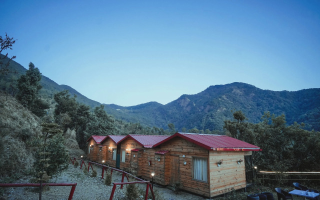 Minikins - Resorts & Restaurant