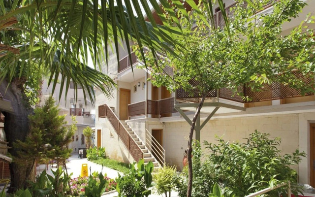 Yali Hotel