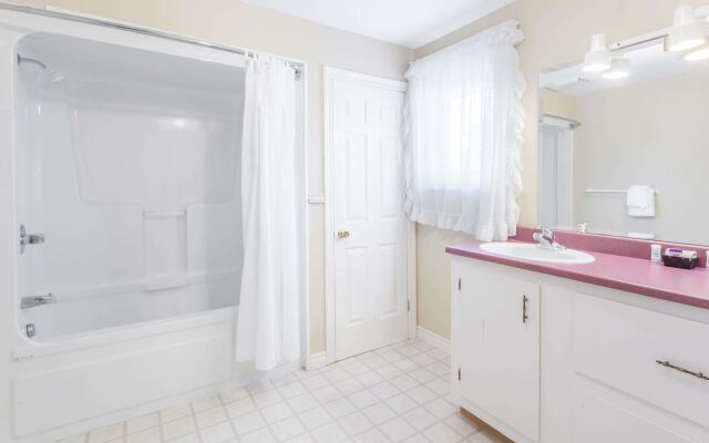 Lincoln Inn Fredericton