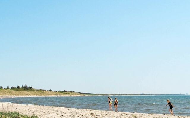 6 Person Holiday Home in Rodby