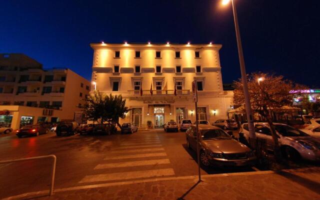 Hotel de La Ville