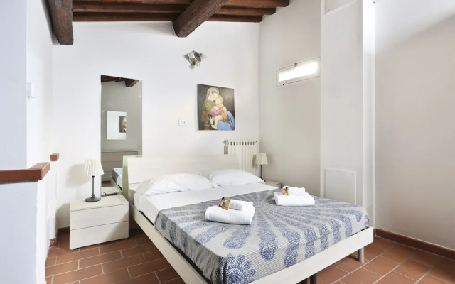 Short-let Florence Apartment Parione