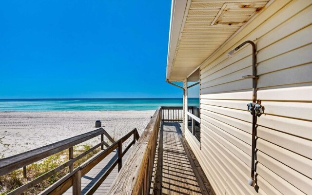 Barefoot Beach Retreat 3 Bedroom Apartment