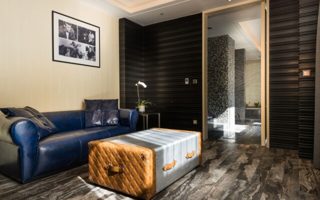 Holiday Inn City Ballet