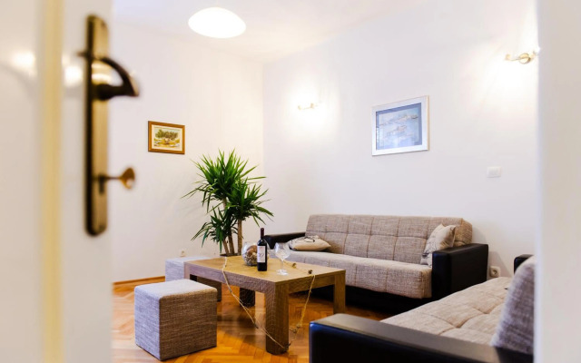 Dundo Baldo Apartment