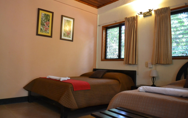 Hotel Jaguar Inn Tikal
