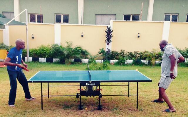 K-Yellow Hotel & Resort