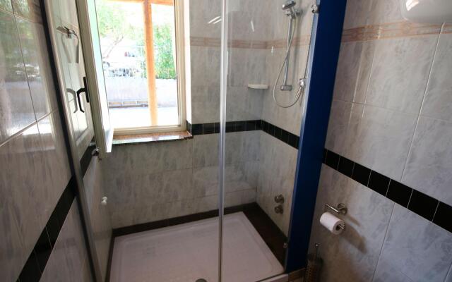 Cozy Holiday Home in Ricadi near Sea