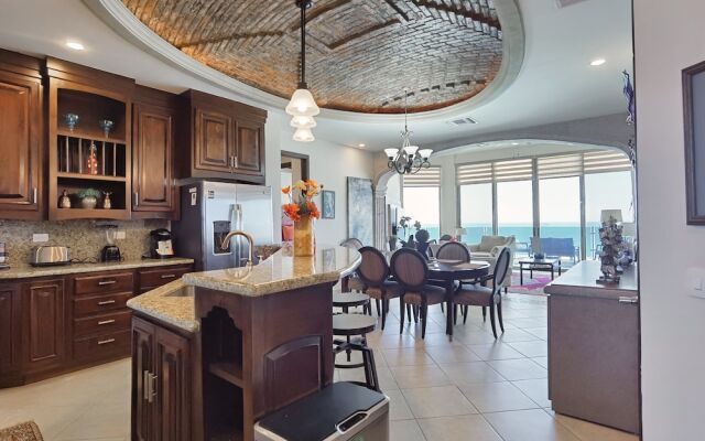 Hotel Esmeralda Beach Resort