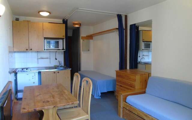 Lou Services Apartment THA20 LSI 001