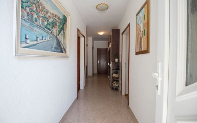 Apartments Gorana