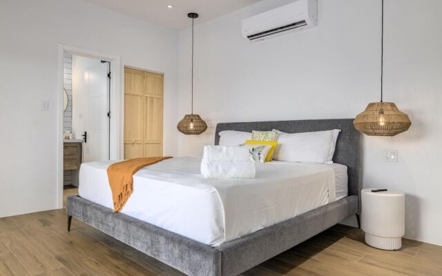 NEW Modern 2BR 2BA w Privatepool in Quiet Area