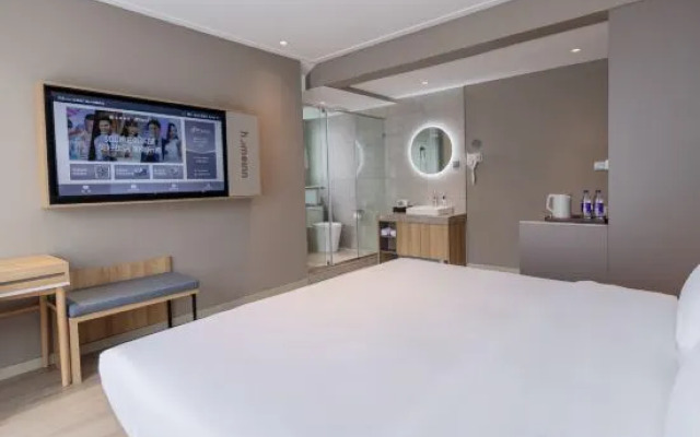 Homeinn · neo (Yuxi Yimen Longquan Plaza)