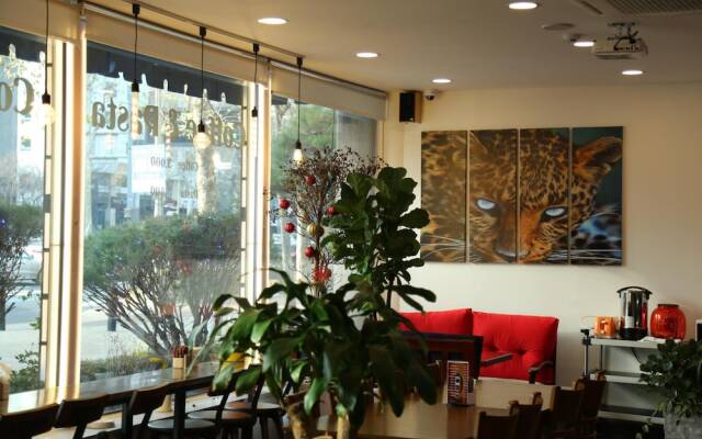 Tiffany Tourist Hotel