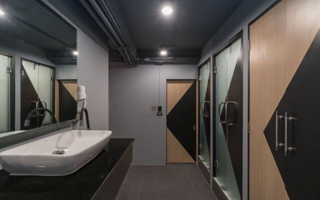 Sleep Box Patong - Hostel