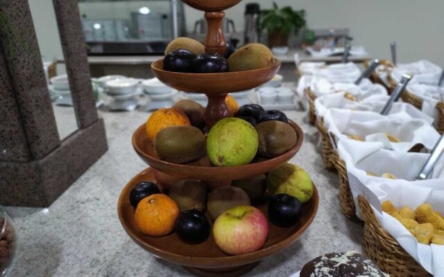 Center Hotel Cambará