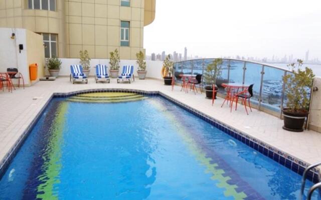 Corniche Hotel & Suites