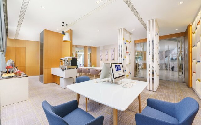 Holiday Inn Express Dalian City Centre, an IHG Hotel